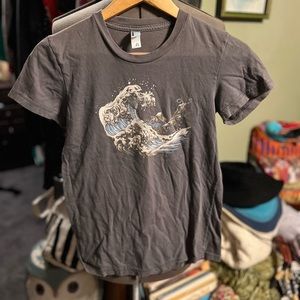Shirt woot! The wave. EUC beautiful limited run T-shirt